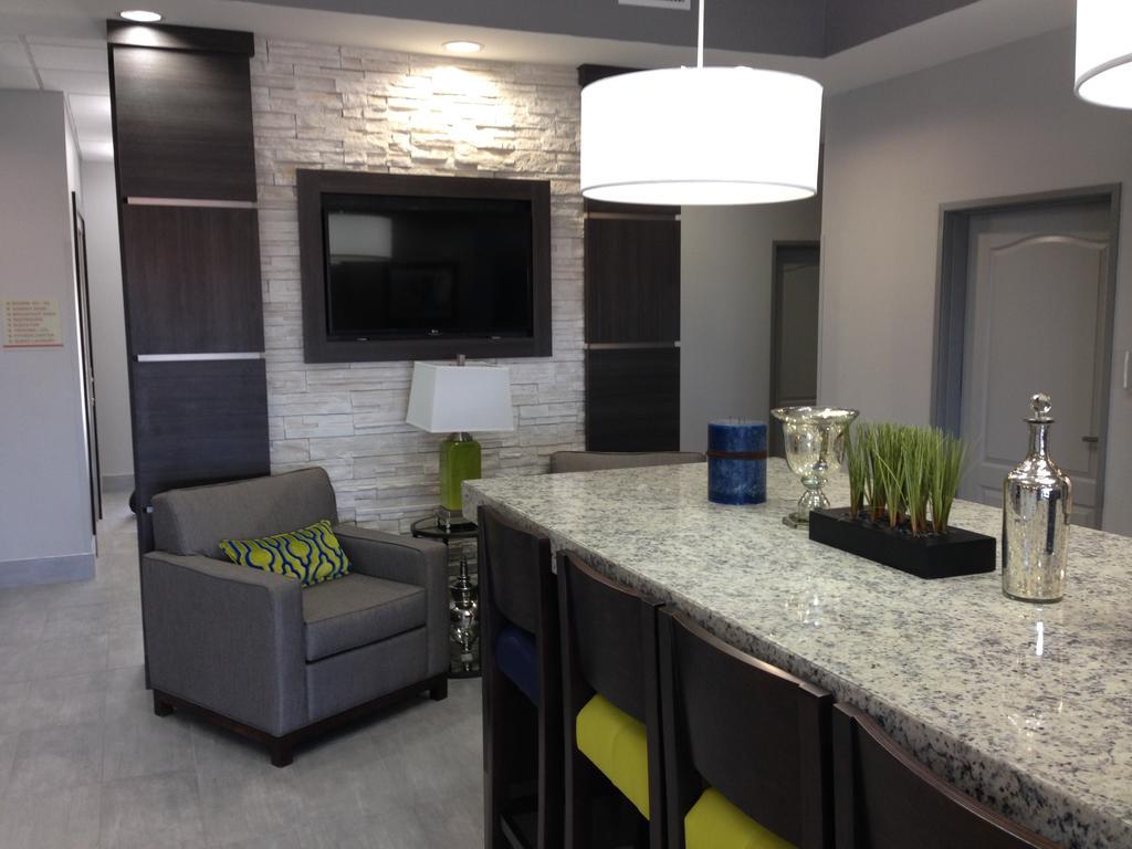 Hawthorn Extended Stay By Wyndham Midland Luaran gambar