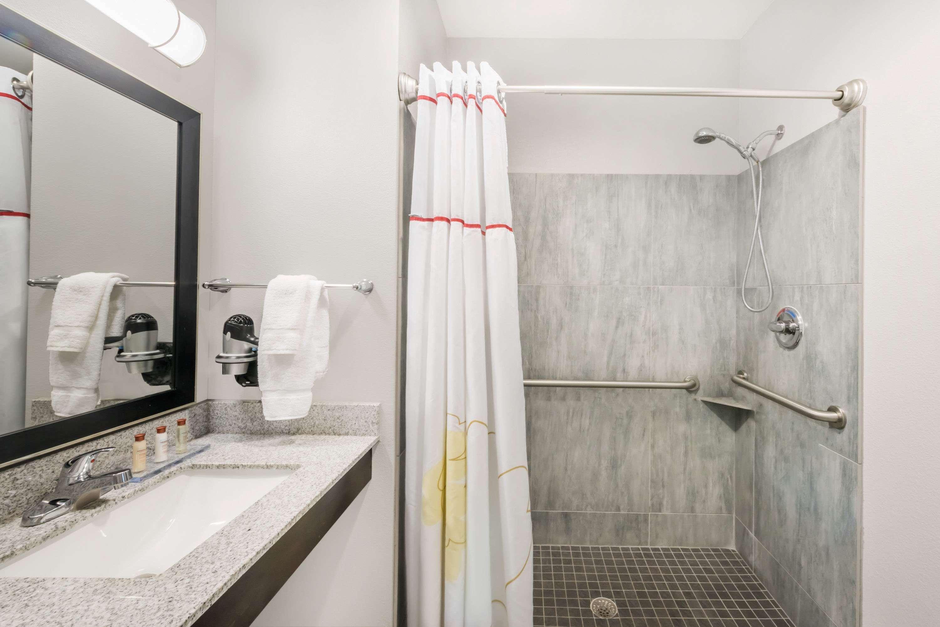 Hawthorn Extended Stay By Wyndham Midland Luaran gambar