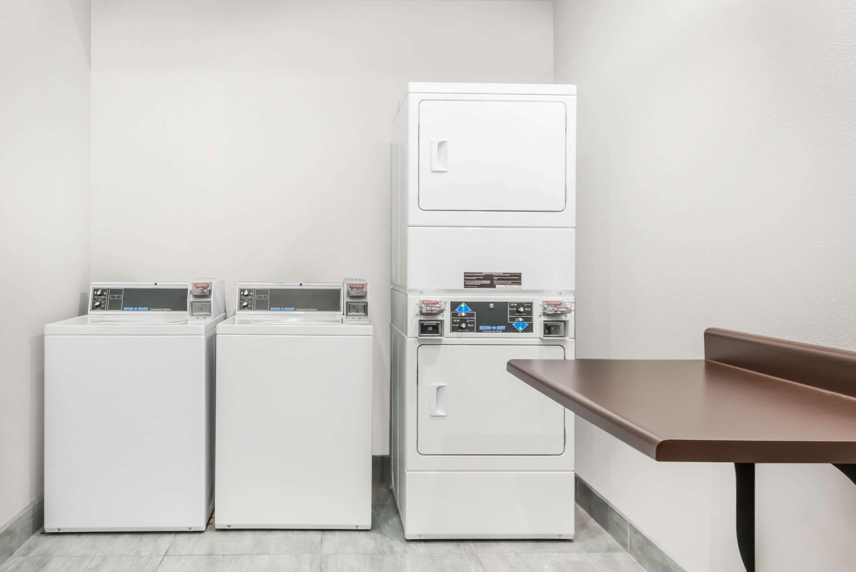 Hawthorn Extended Stay By Wyndham Midland Luaran gambar